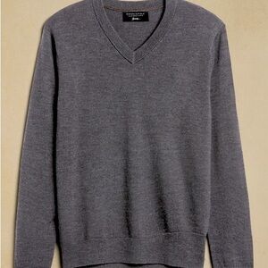 Banana Republic extra fine merino gray sweater